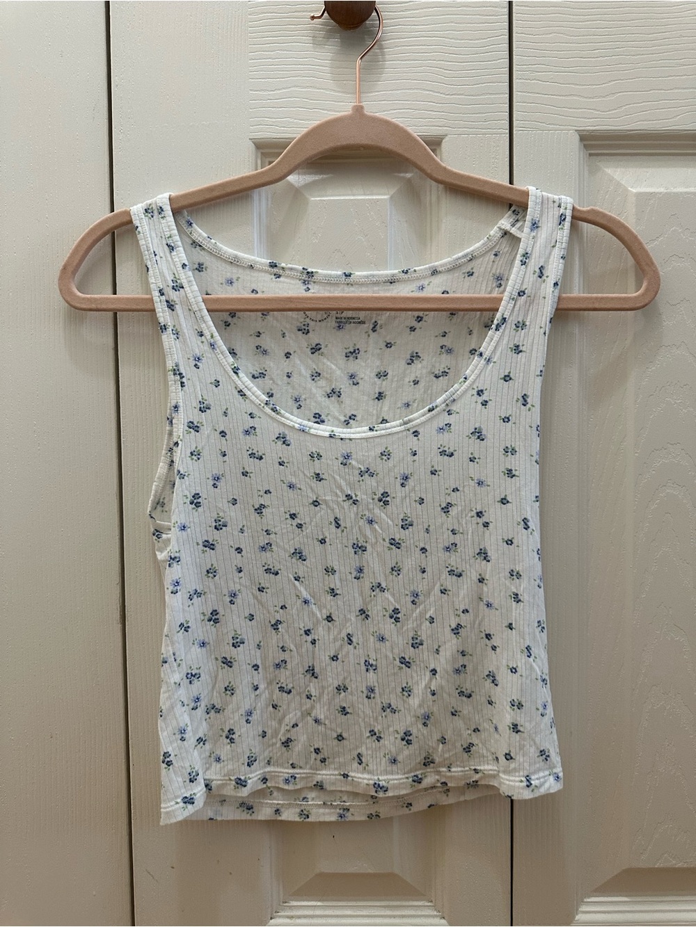 aerie White Ribbed Tank Top w/ Blue Floral Print